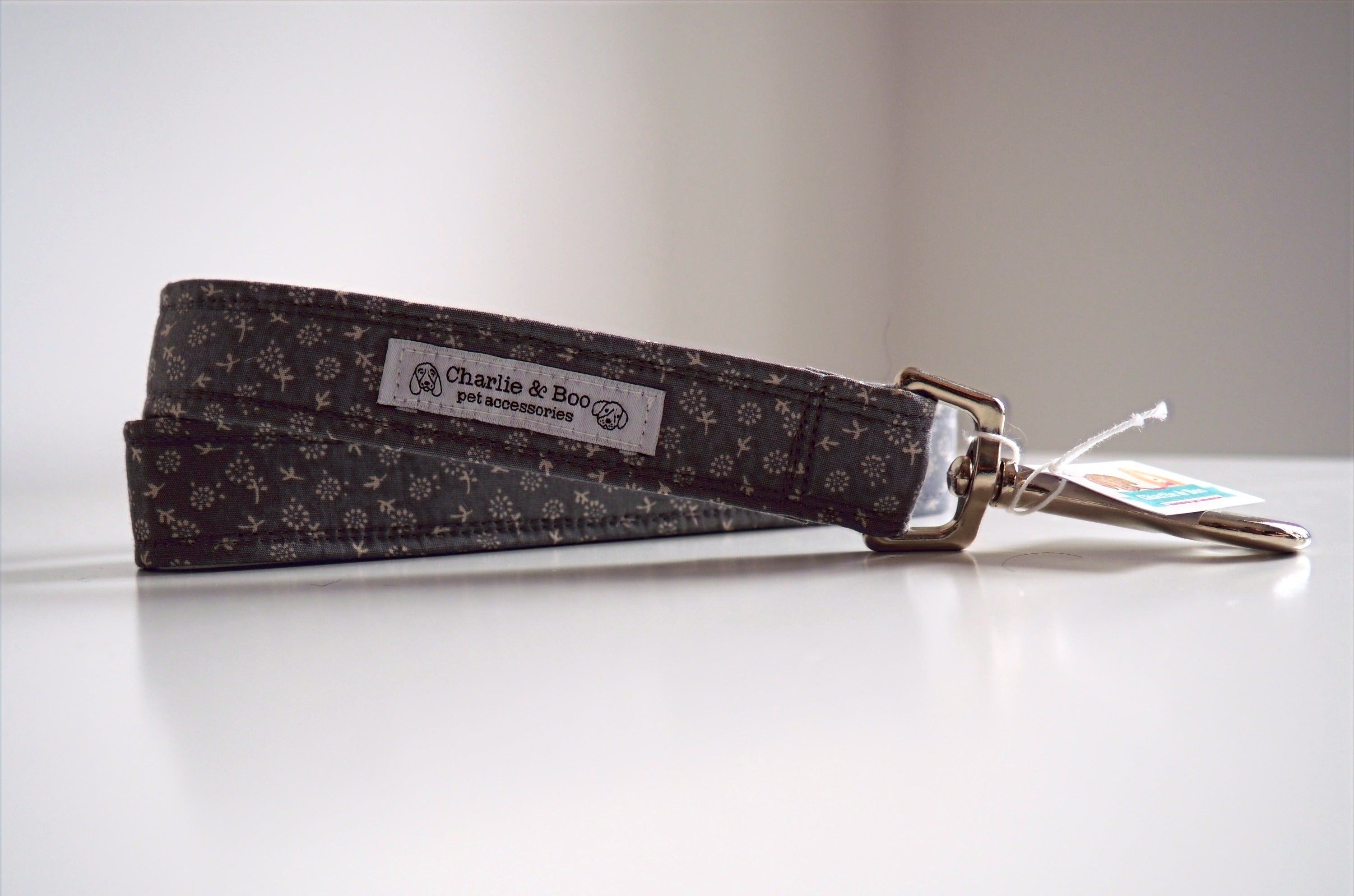 Charlie & Boo Grey floral dog lead