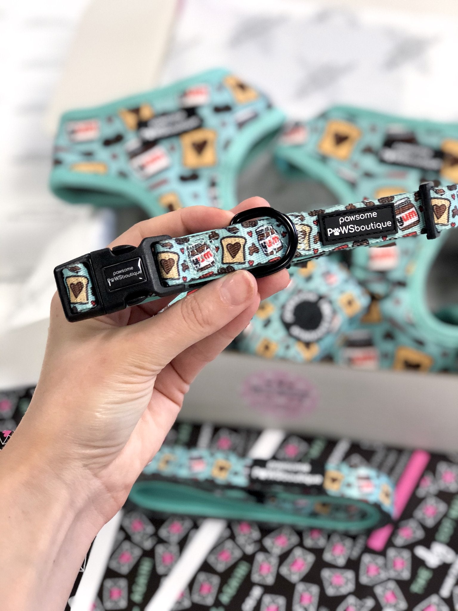 Pawsome Paws Boutique Dog Collar – Nutty Pup